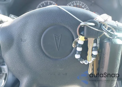 2002 Pontiac Grand Prix Se z USA, uszkodzony, nr VIN 1G2WK52J82F105381